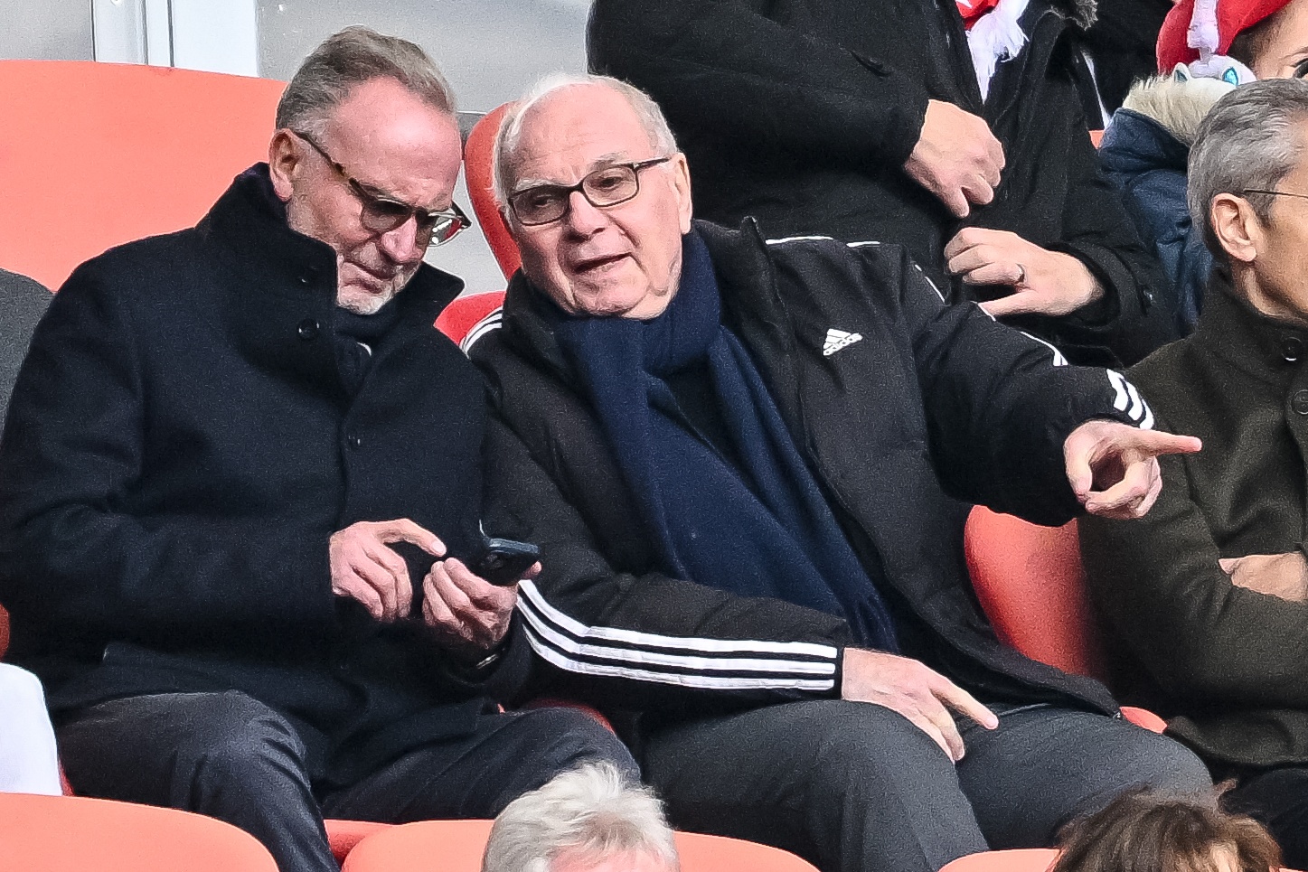 过于傲慢, 鲁梅尼格接 过于傲慢, 鲁梅尼格接