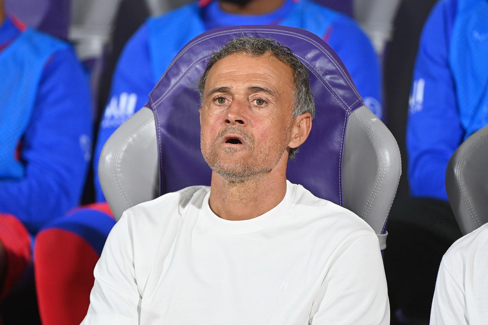 单挑大巴黎, 将接受手术 单挑大巴黎, 将接受手术