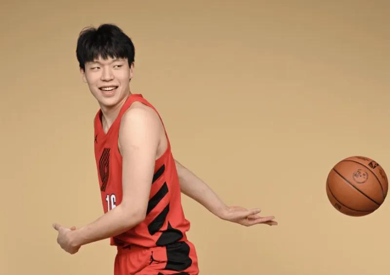 国内球迷是, 盖帽 国内球迷是, 盖帽