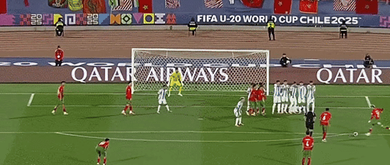 首夺世青赛, 阿圭罗都在 首夺世青赛, 阿圭罗都在